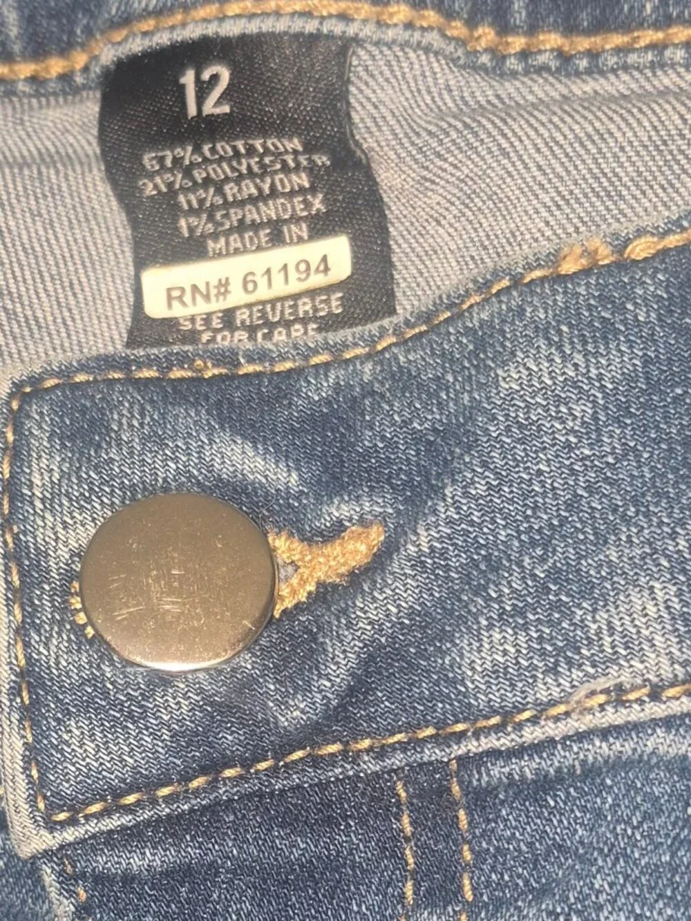 Ladie's Denim shorts, long, 5-pockets- in size 12 (30